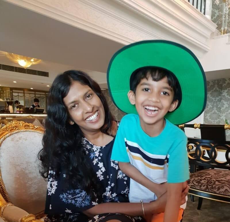 parent image with kids
