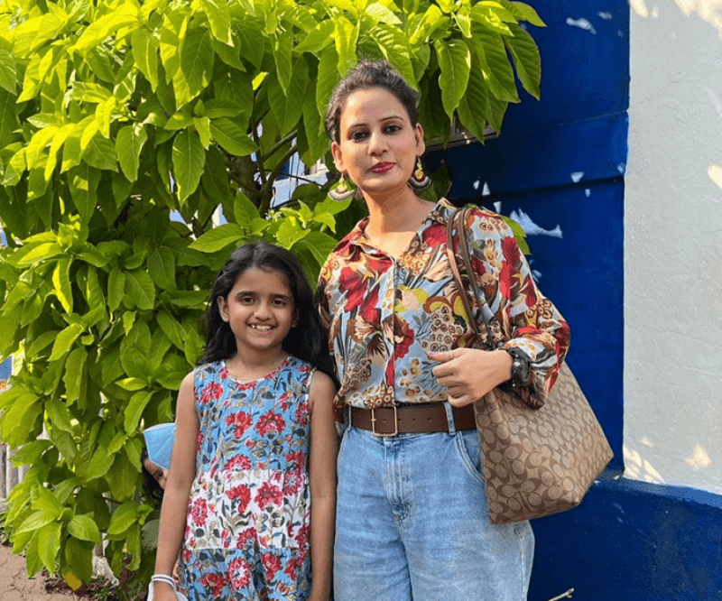 parent image with kids