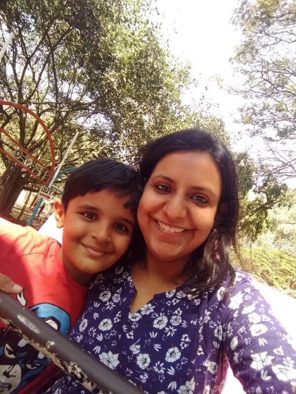 parent image with kids